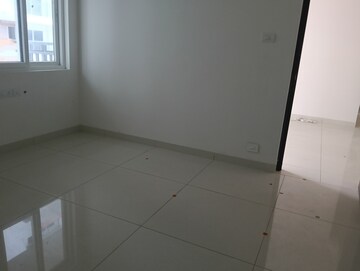 Room in 2 BHK Apartment at Aparna Sarovar Zicon, Nallagandla – for Rent