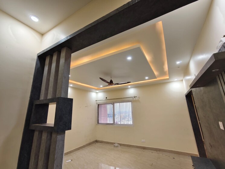 Room, gomti nagar 3 Bedroom 1800 Sq.Ft. Apartment In Gomti Nagar Lucknow 8948261