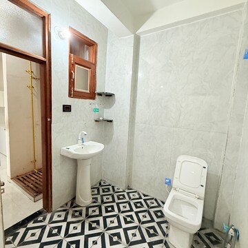 Bathroom in 2 BHK Builder Floor at Sector 105 – for Rent