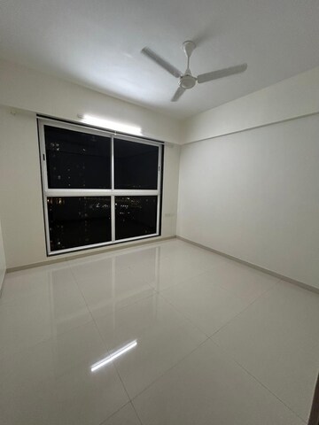 Room in 3 BHK Apartment at Indiabulls Sky Forest, Lower Parel – for Sale