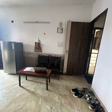 Bedroom in 1 BHK Builder Floor at Sector 21 – for Rent