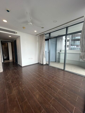 Room in 3 BHK Apartment at Omkar 1973, Worli – for Sale