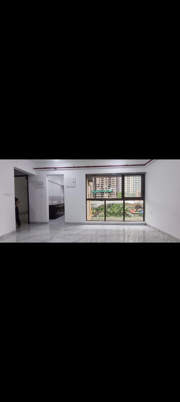 Room in 2 BHK Apartment at Raymond Ten X Habitat, Pokhran Road No Two – for Rent