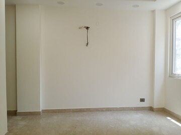 Room in 3 BHK Builder Floor at East Of Kailash – for Rent