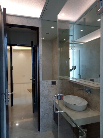 Bathroom in 3 BHK Apartment at Indiabulls Blu, Worli – for Sale