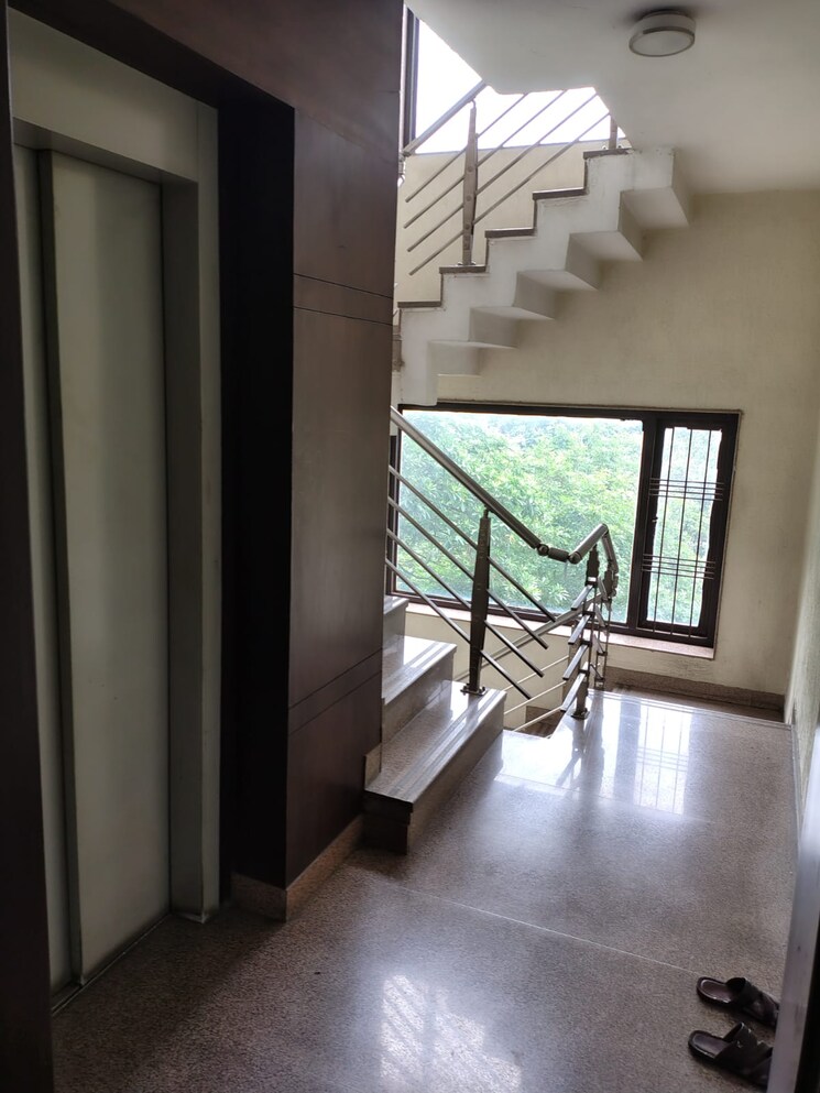 undefined, green park extension 4 Bedroom 300 Sq.Yd. Builder Floor In Green Park Extension Delhi 8948322