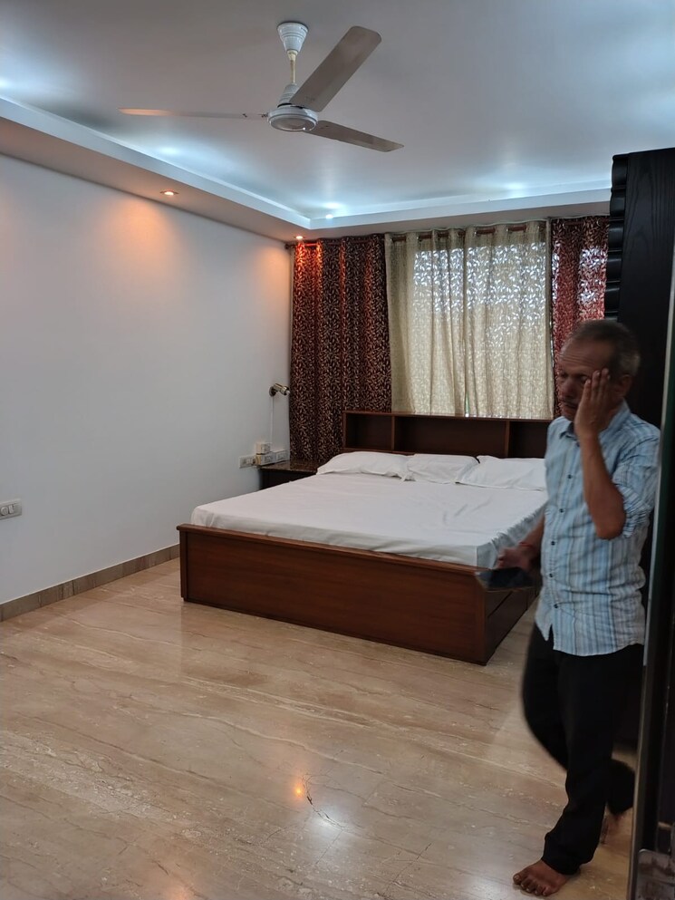 Bedroom, green park extension 4 Bedroom 300 Sq.Yd. Builder Floor In Green Park Extension Delhi 8948322