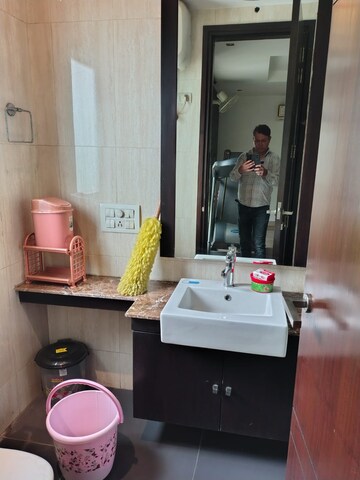 Furnished Amenities in 4 BHK Builder Floor at Green Park Extension – for Rent