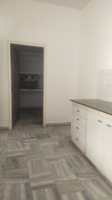 Kitchen in 2 BHK Independent House at Gomti Nagar – for Rent