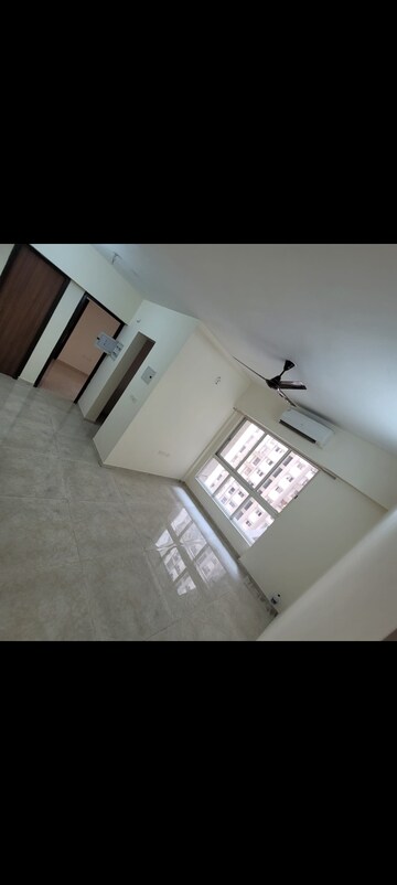 1 BHK Apartment For Rent in Lodha Amara, Kolshet Road
