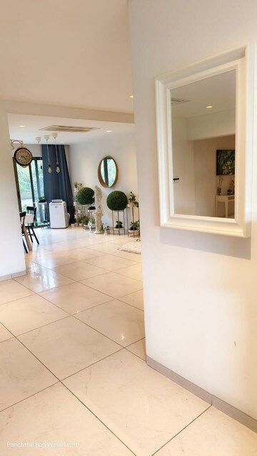 Room in 4 BHK Apartment at Panchshil Eon Waterfront I, Kharadi – for Rent