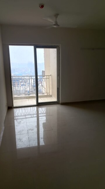 Room in 2 BHK Apartment at Mahagun Mywoods, Sector 16c Greater Noida – for Rent