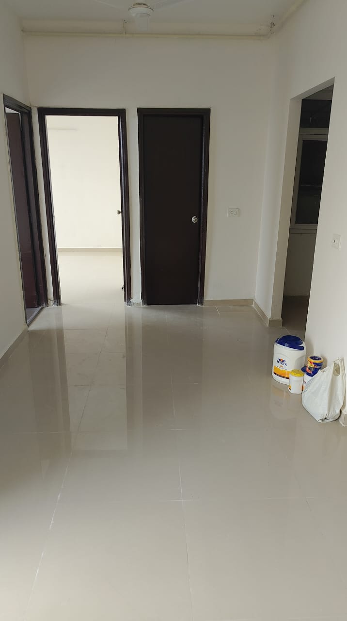 2 BHK Apartment For Rent in Mahagun Mywoods