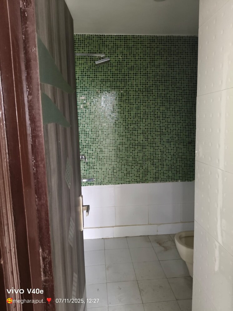 Bathroom, sector 47 3 Bedroom 1600 Sq.Ft. Apartment In Sector 47 Gurgaon 8948432