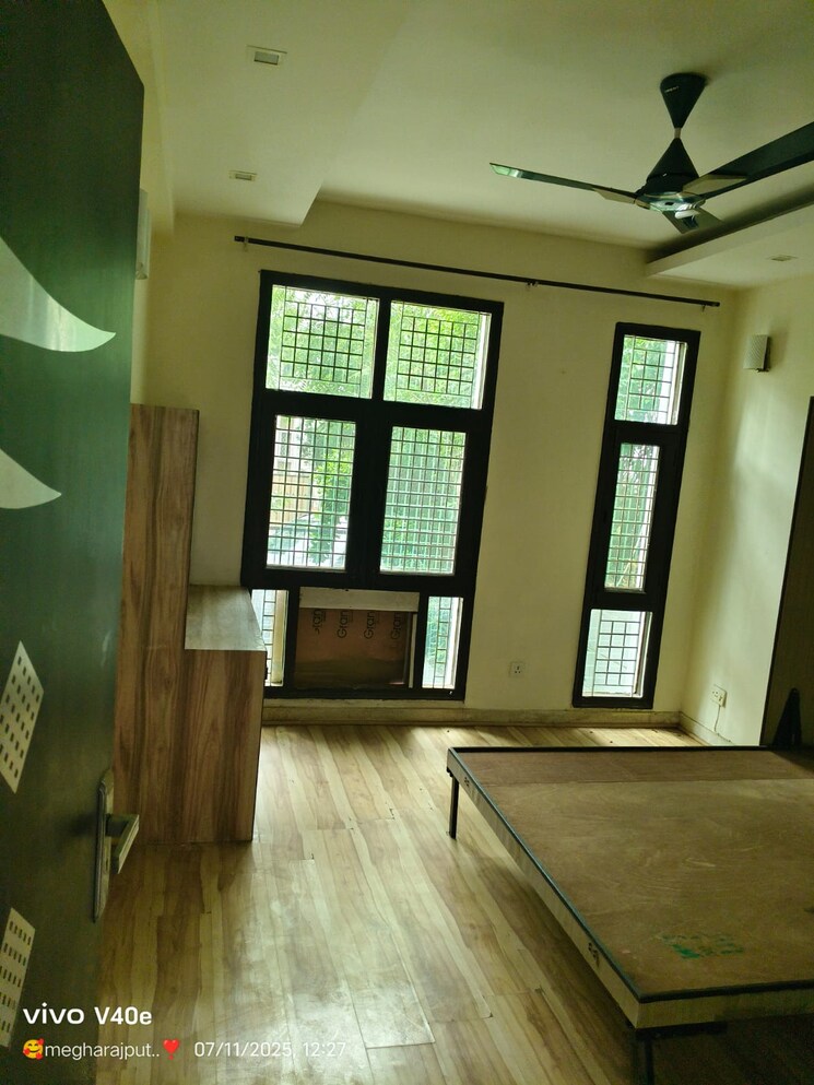 Living Room, sector 47 3 Bedroom 1600 Sq.Ft. Apartment In Sector 47 Gurgaon 8948432