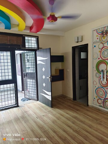 Bedroom in 3 BHK Apartment at Sector 47 – for Rent