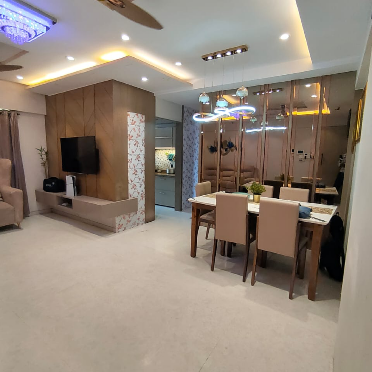 2 BHK 672 Sq.Ft. Apartment in Lodha Amara New Tower