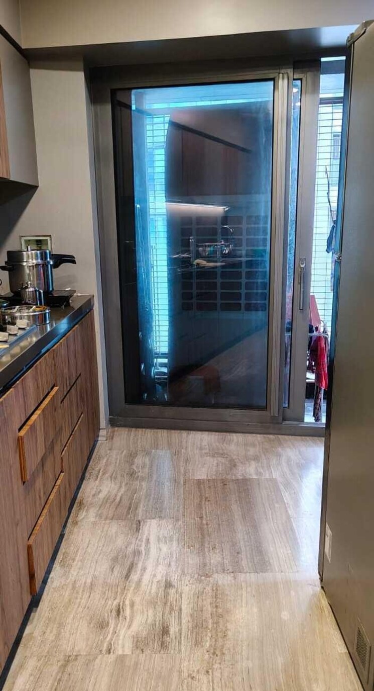 Bathroom, lodha-world-crest 3 Bedroom 1553 Sq.Ft. Apartment In Worli Mumbai 8948457