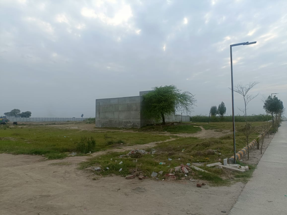 Plot For Sale in Jewar