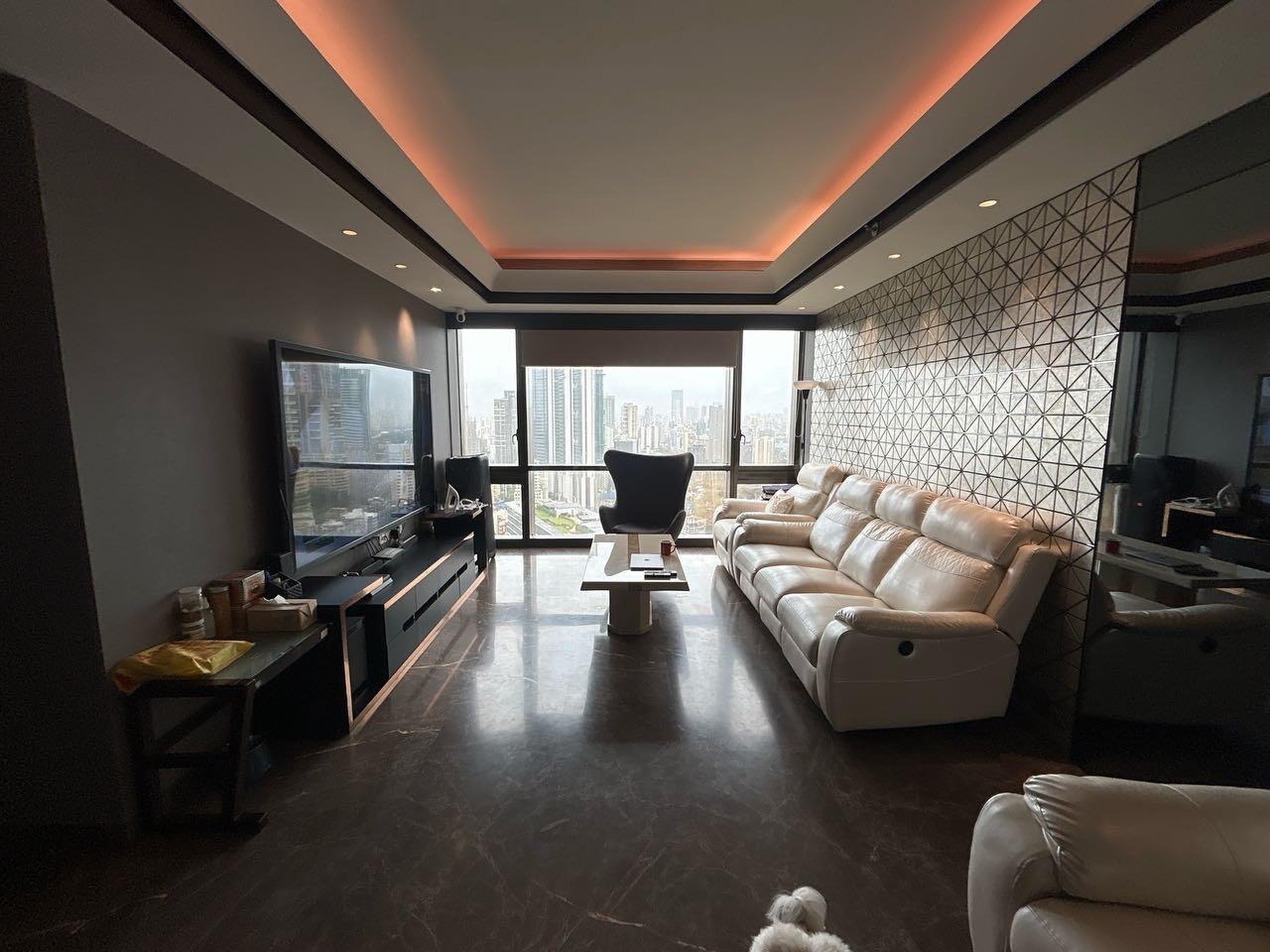 3 BHK + Servant Room Apartment For Sale in Lodha Trump Tower