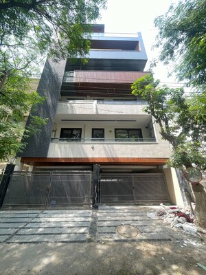 3 BHK Builder Floor – Exterior View View at Ansal Sushant Apartments, Sushant Lok I - for Sale