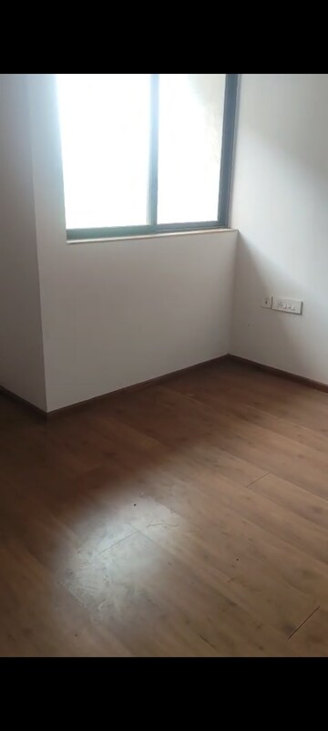 Room in 1 BHK Apartment at Lodha Palava City Lakeshore Greens, Dombivli East – for Sale