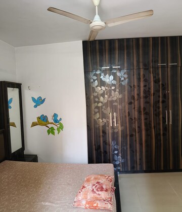 Bedroom in 2 BHK Apartment at Hiranandani Villa Grand, Ghodbunder Road – for Rent
