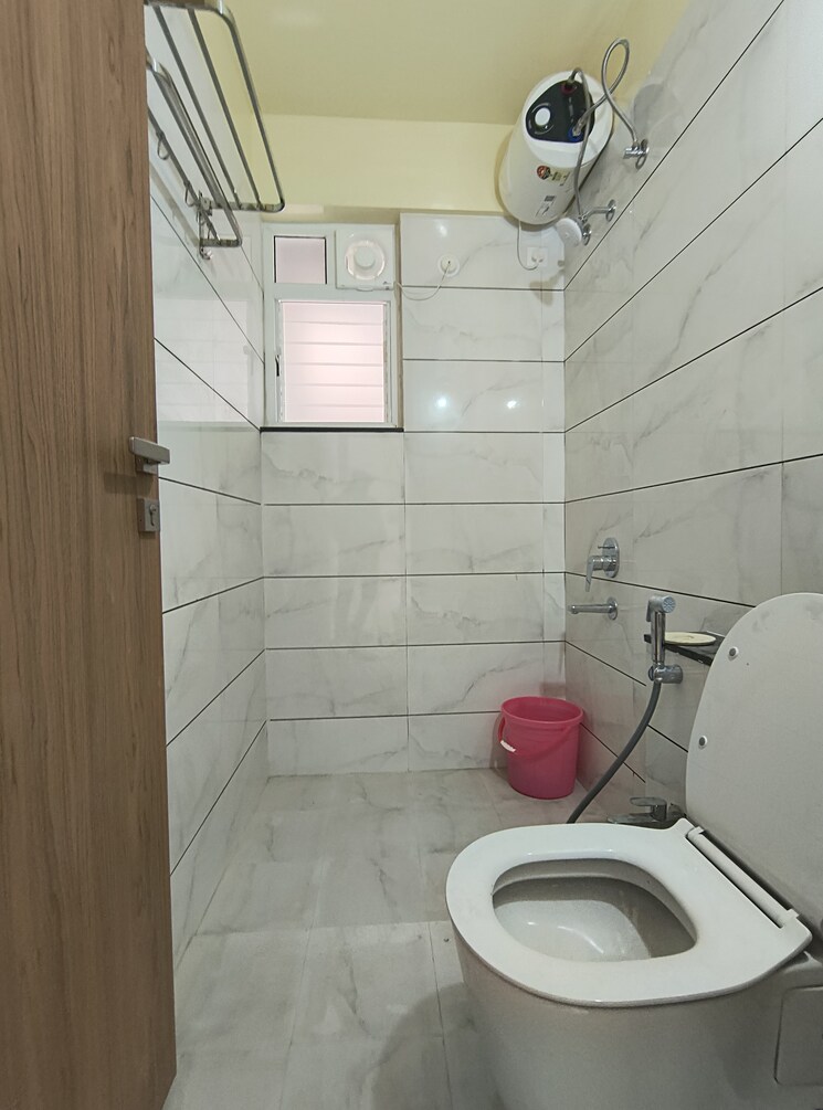 Bathroom, majestique-marbella-phase-1 3 Bedroom 1020 Sq.Ft. Apartment In Kharadi Pune 8948518