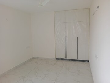 Room in 3 BHK Apartment at Gopalan Lake Front, Electronic City Phase I – for Rent