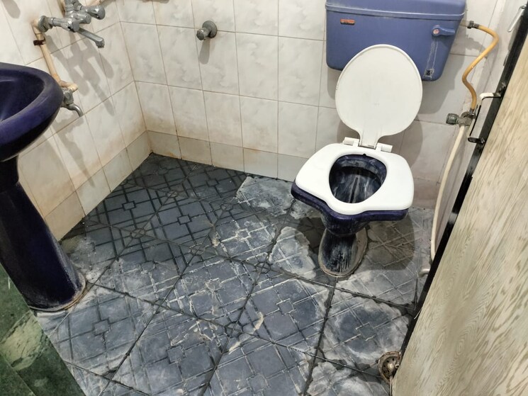 Bathroom, vasant-leela-apartment 3 Bedroom 920 Sq.Ft. Apartment In Ghodbunder Road Thane 8948551