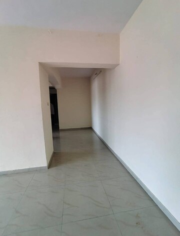 Room in 2 BHK Apartment at Andheri West – for Rent