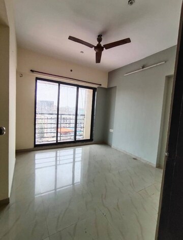 Room in 2 BHK Apartment at Andheri West – for Rent