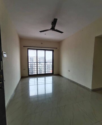 Room in 2 BHK Apartment at Andheri West – for Rent
