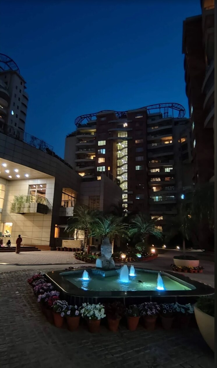 Exterior View, unitech-the-world-spa 5 Bedroom 5200 Sq.Ft. Apartment In Sector 30 Gurgaon 8948558