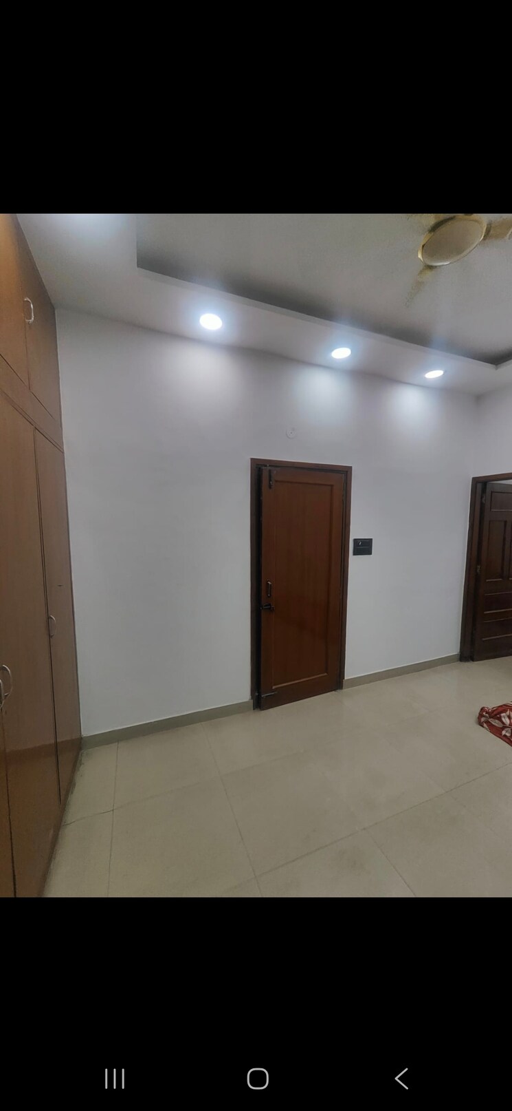 Room, puri-pp-city-centre 3 Bedroom 1000 Sq.Yd. Builder Floor In Pitampura Delhi 8948571