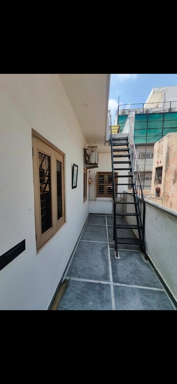 Building Lobby in 3 BHK Builder Floor at Puri PP City Centre, Pitampura – for Rent