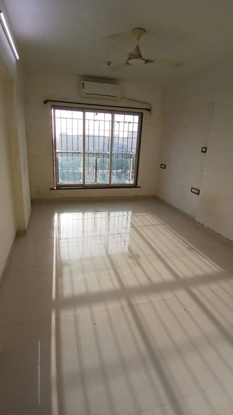 Room, usha-swapna-chs 3 Bedroom 900 Sq.Ft. Apartment In Andheri West Mumbai 8948591