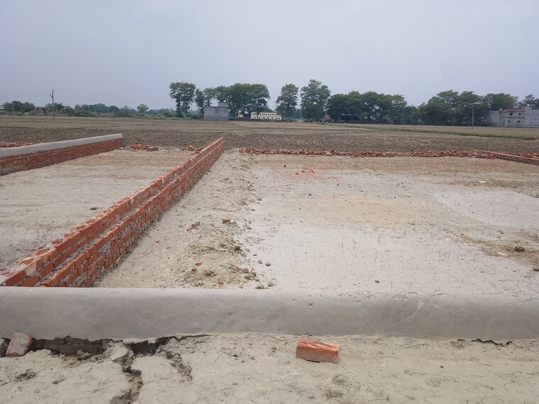 undefined, medical college road  2000 Sq.Yd. Plot In Medical College Road Gorakhpur 8948597