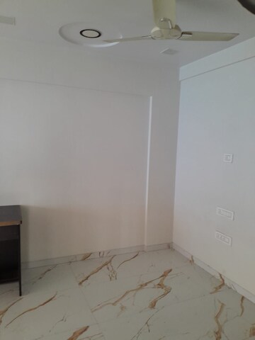 Room in 2 BHK Apartment at Om Dipti CHS, Chinchpada – for Rent