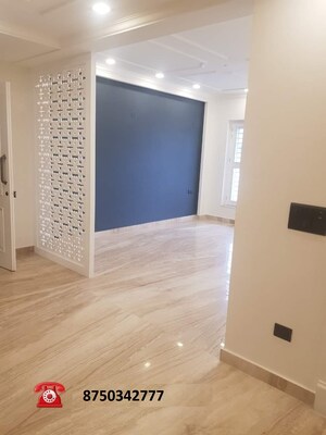 Room in 4 BHK Builder Floor at Sector 85 – for Sale