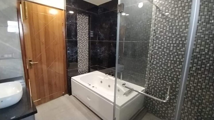 Bathroom, sector 85 4 Bedroom 4500 Sq.Ft. Builder Floor In Sector 85 Faridabad 8948653