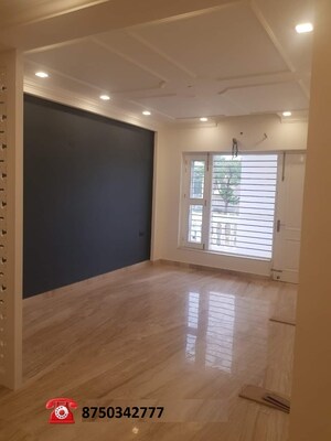 Room in 4 BHK Builder Floor at Sector 85 – for Sale