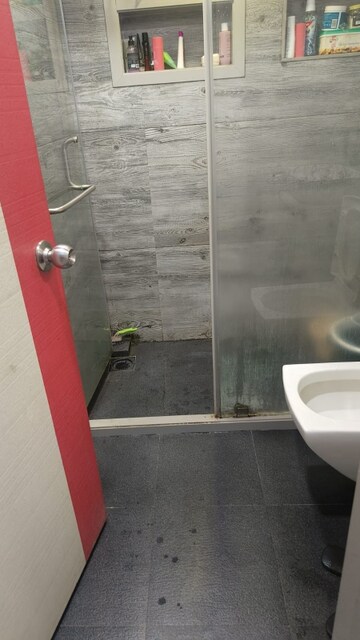 Bathroom in 2 BHK Apartment at Fairmont La Paradiso, Santacruz East – for Rent