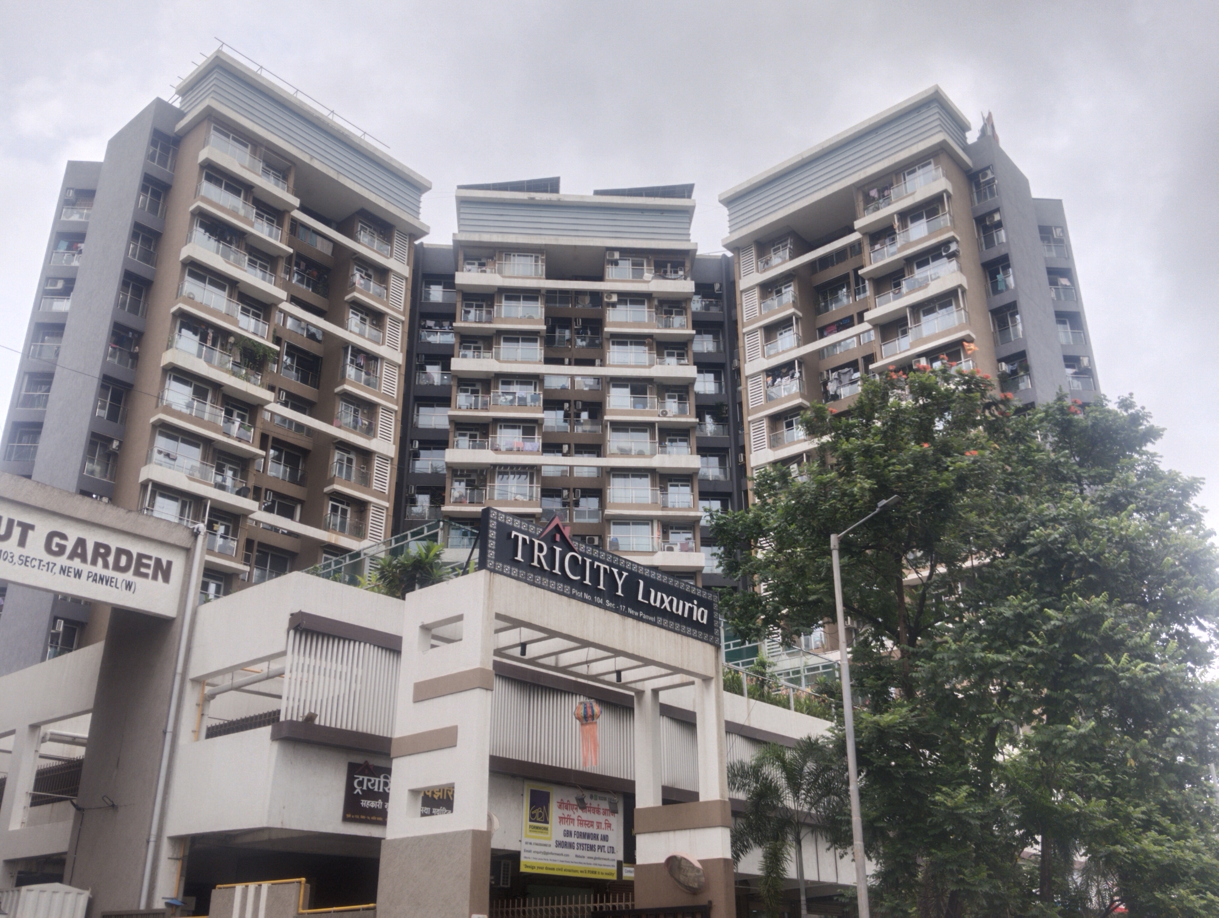 2 BHK + Extra Room Apartment For Rent in Khandeshwar