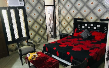2 BHK Apartment For Rent in Boutique Residential Apartments C-220, Malviya Nagar