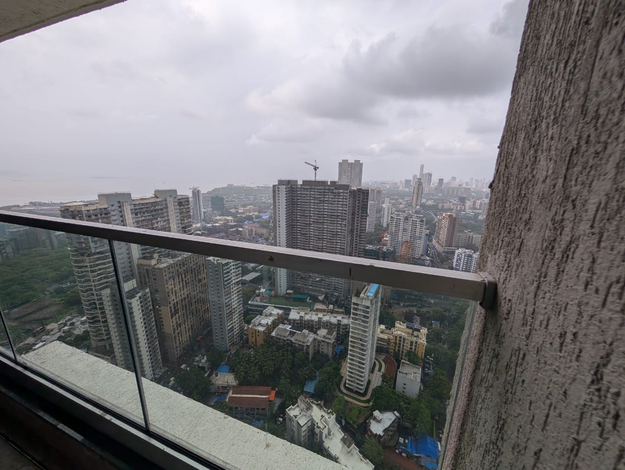 3 BHK + Pooja Room,Study Room Apartment For Rent in Lodha Azzuro