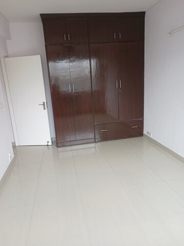 3 BHK Apartment For Rent in DLF Ridgewood Estate, Dlf Phase iv