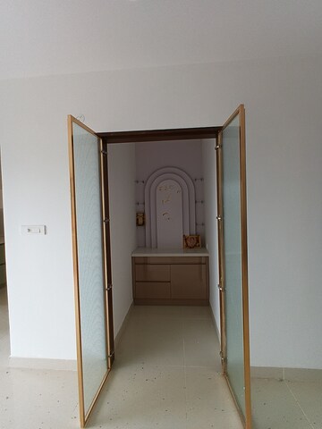Furnished Amenities in 3 BHK Apartment at RNP 1, Kondapur – for Rent