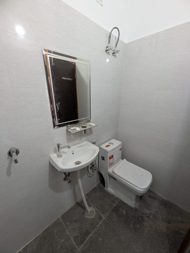 Bathroom, vastu-apartments 4 Bedroom 2400 Sq.Ft. Apartment In Sector 55 Gurgaon 8948736
