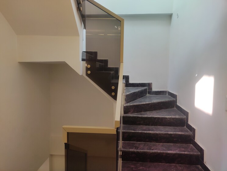 undefined, sector 107 2 Bedroom 1000 Sq.Ft. Builder Floor In Sector 107 Noida 8948753